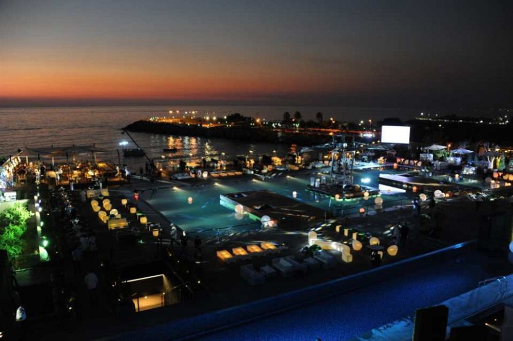 Veer Luxury Boutique Hotel & Beach Club Jounieh Exterior foto