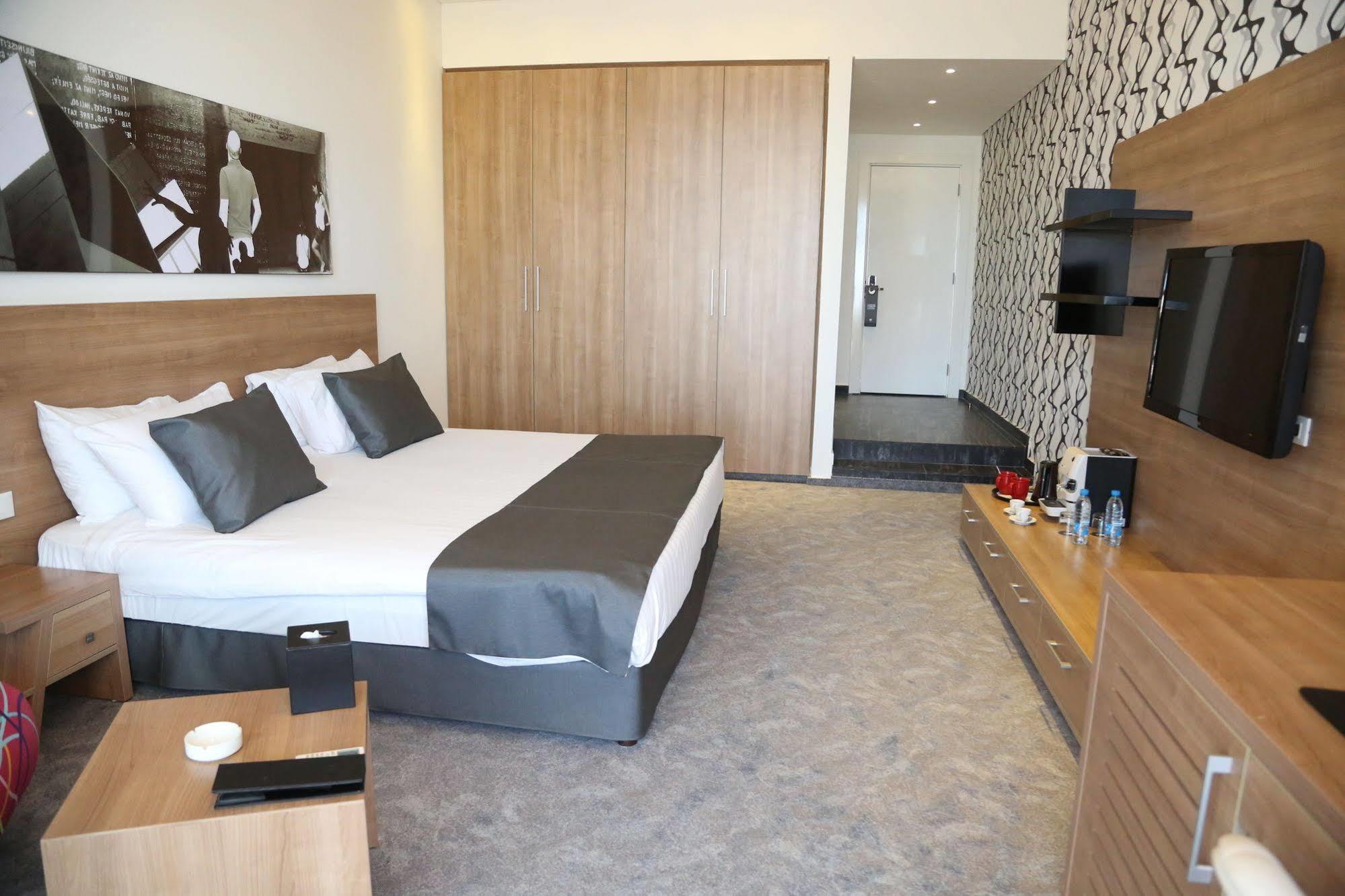 Veer Luxury Boutique Hotel & Beach Club Jounieh Exterior foto